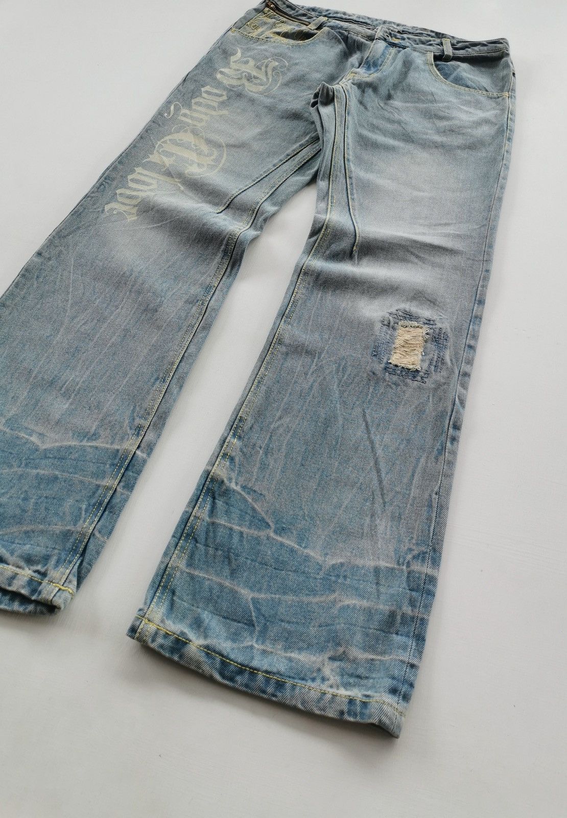 Vintage Vintage Body Glove Love Ocean Tribal Print Loose Fit Jeans Size US 33 - 4 Thumbnail
