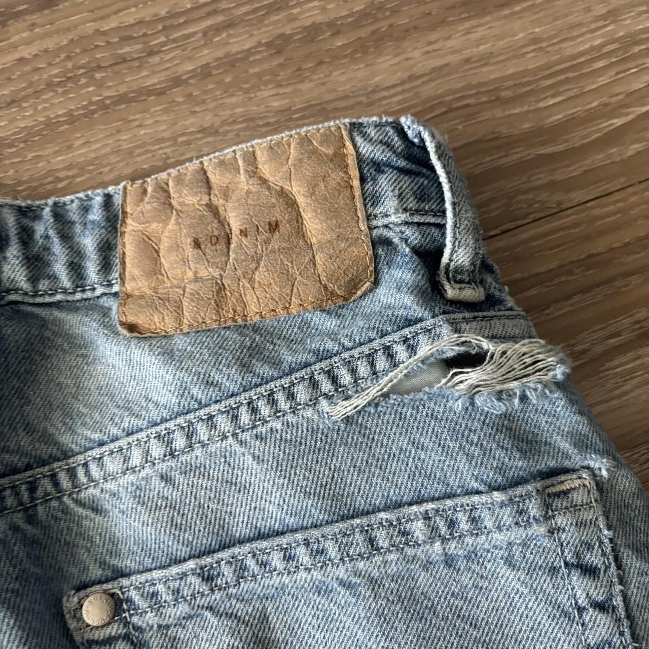 Japanese Brand Crazy Vintage Y2K/2000s Baggy Light Wash Skater Denim Jeans! 25x30 Size US 26 / EU 42 - 7 Thumbnail