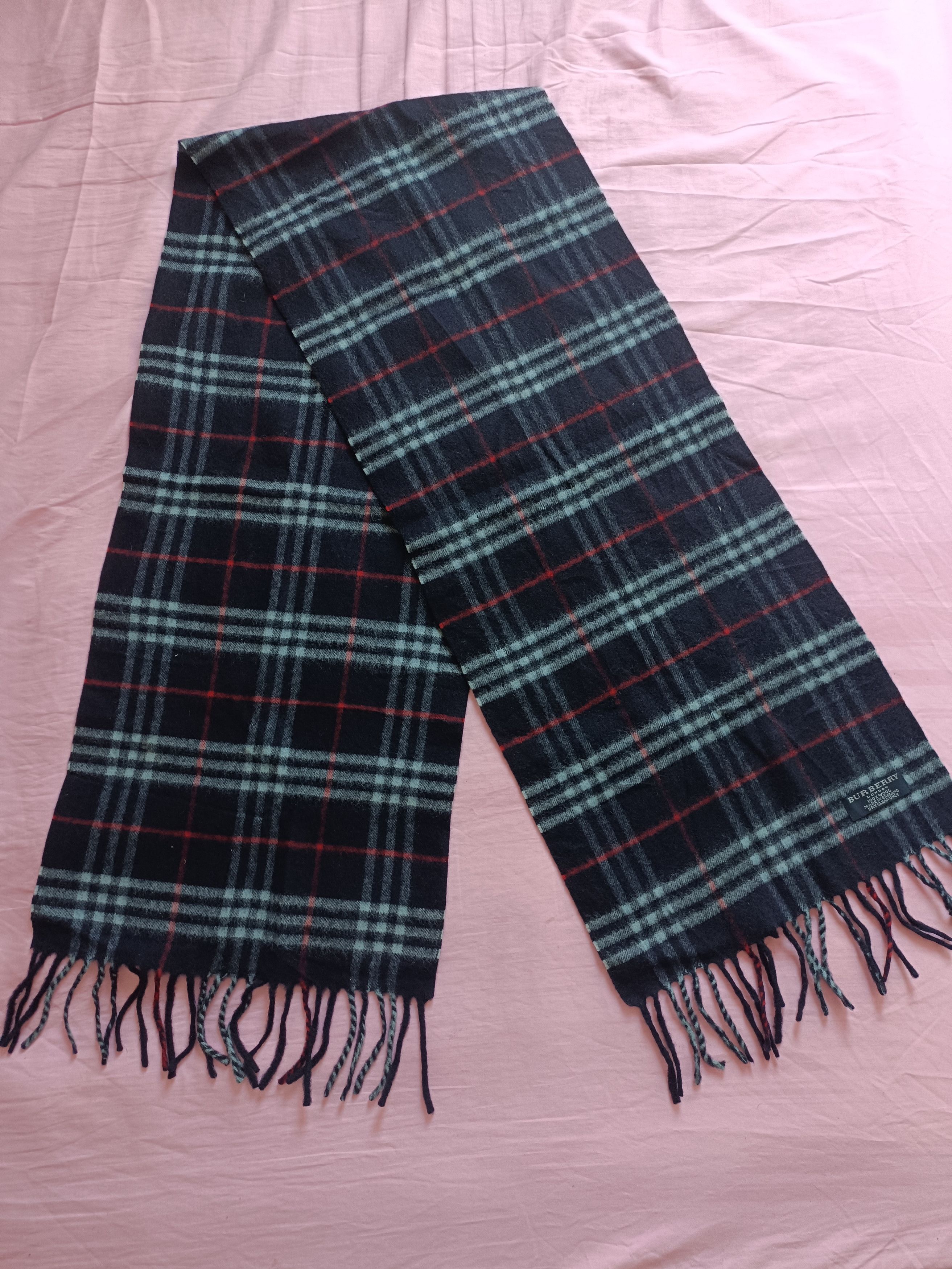 Burberry × Designer Vintage Authentic Burberry Scarf/Muffler/Wool/Lambswool Size ONE SIZE - 1 Thumbnail