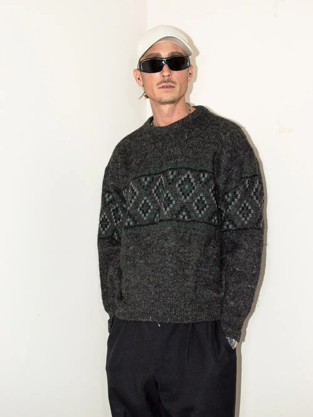 Burberry × Designer × Japanese Brand Vintage 90s Burberry wool knitted chunky geometric sweater Size US L / EU 52-54 / 3 - 2 Thumbnail