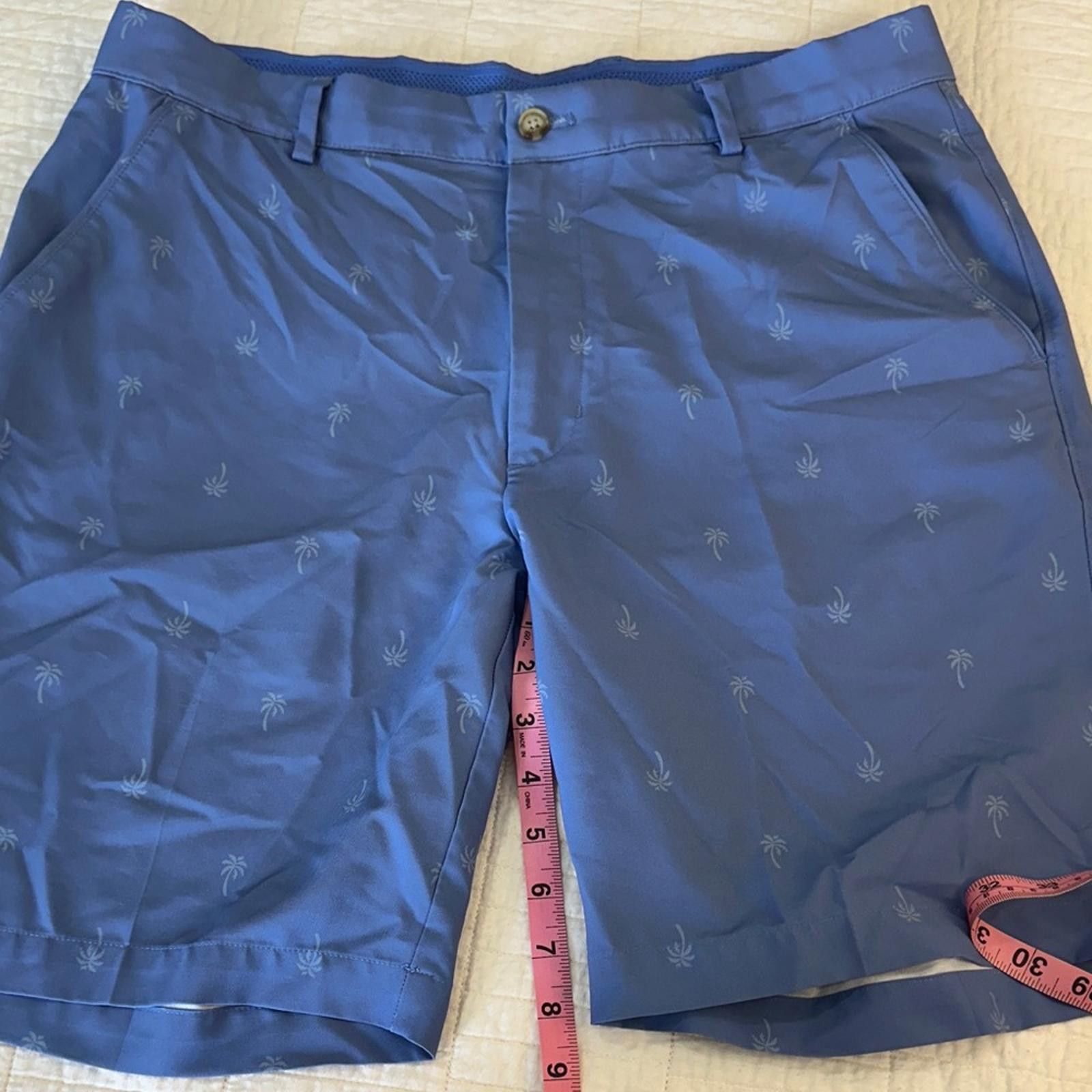 Other Greg Norman size 34 Palm Tree Light Blue Shorts EUC Size US 34 / EU 50 - 5 Thumbnail