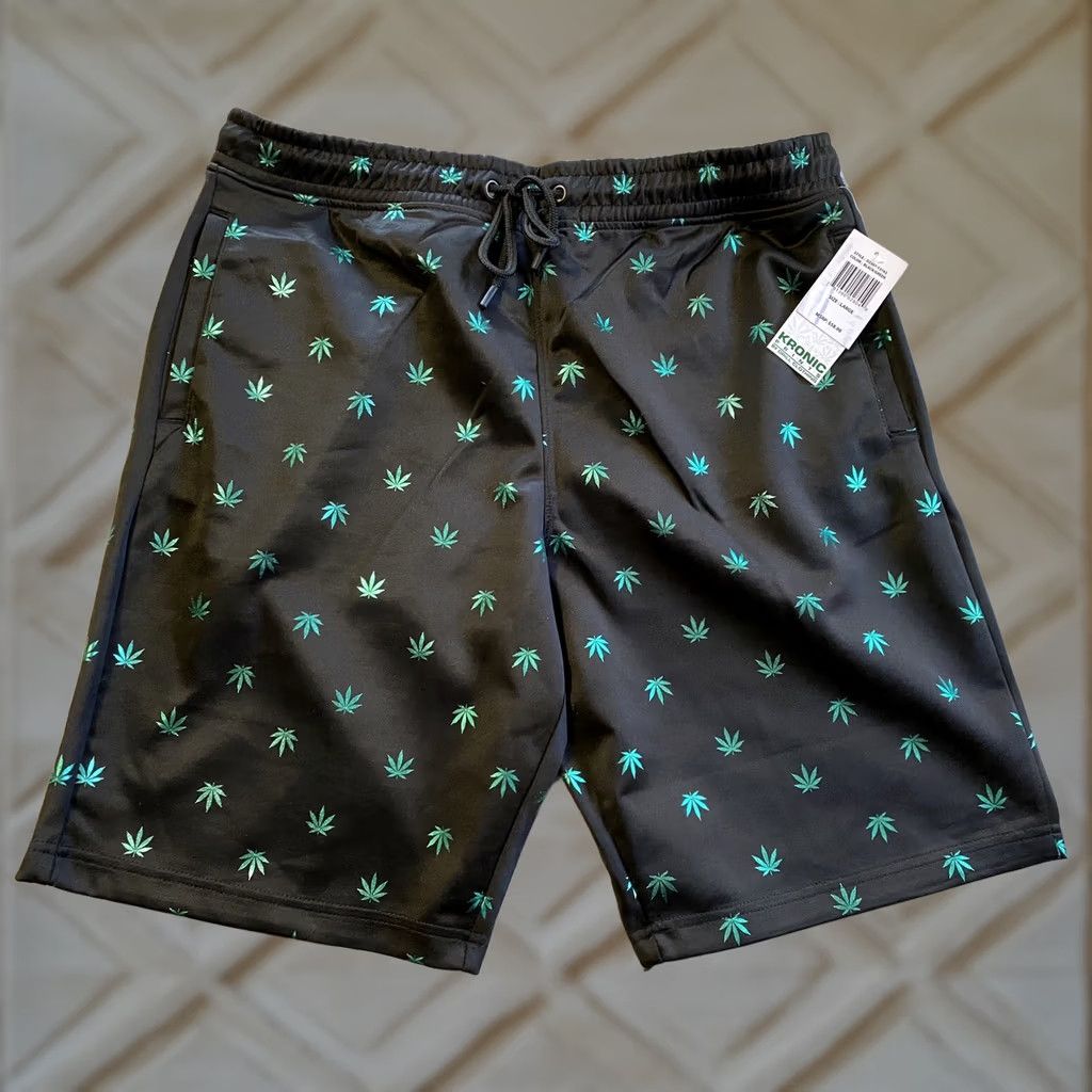 Vintage Drill Clothing Men Bottom Shorts L Black/Green Kronic Prints 420 Ganja Paisley Pockets Size US 33 - 1 Thumbnail