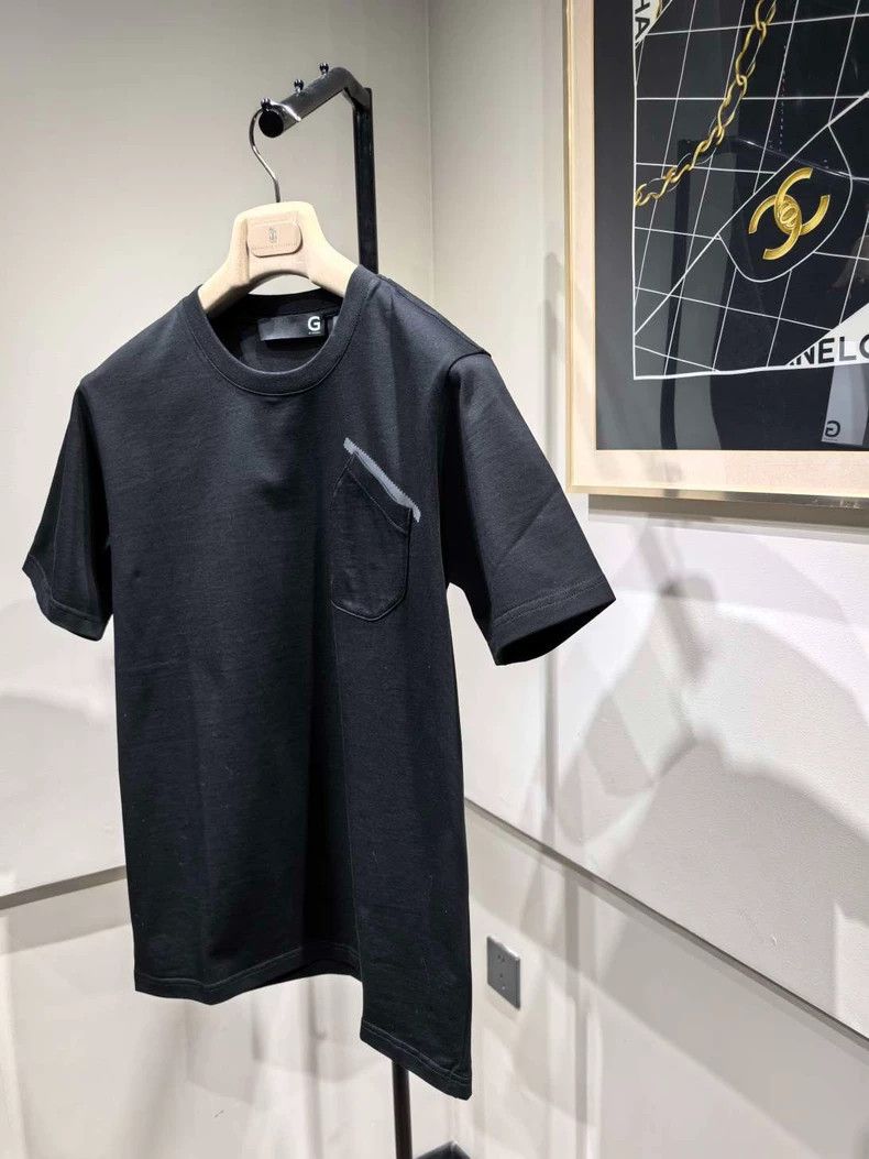 Givenchy Givenchy New arrival slant pocket round neck T-shirt short Size US S / EU 44-46 / 1 - 3 Thumbnail