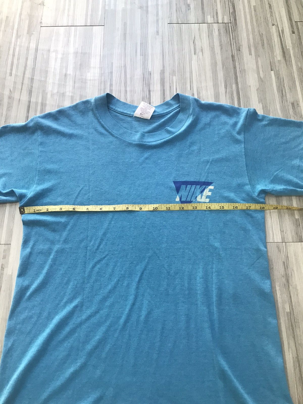 Nike × Vintage 90s Vintage Nike Tshirt Size US S / EU 44-46 / 1 - 9 Thumbnail