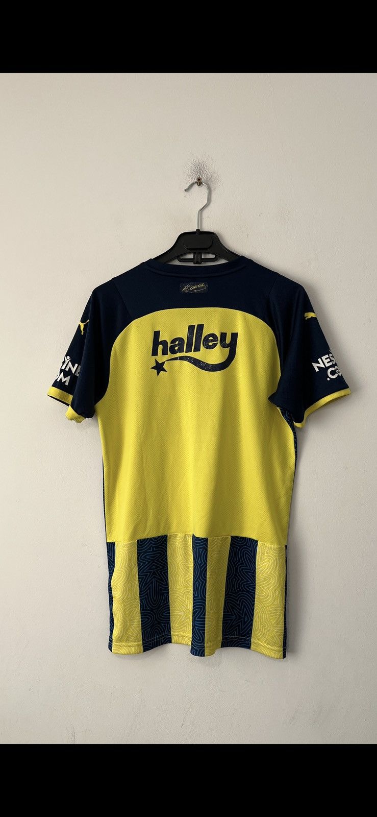 Puma Puma Fenerbahçe 2021/22 Home Jersey AVIS Size S Size US S / EU 44-46 / 1 - 6 Thumbnail