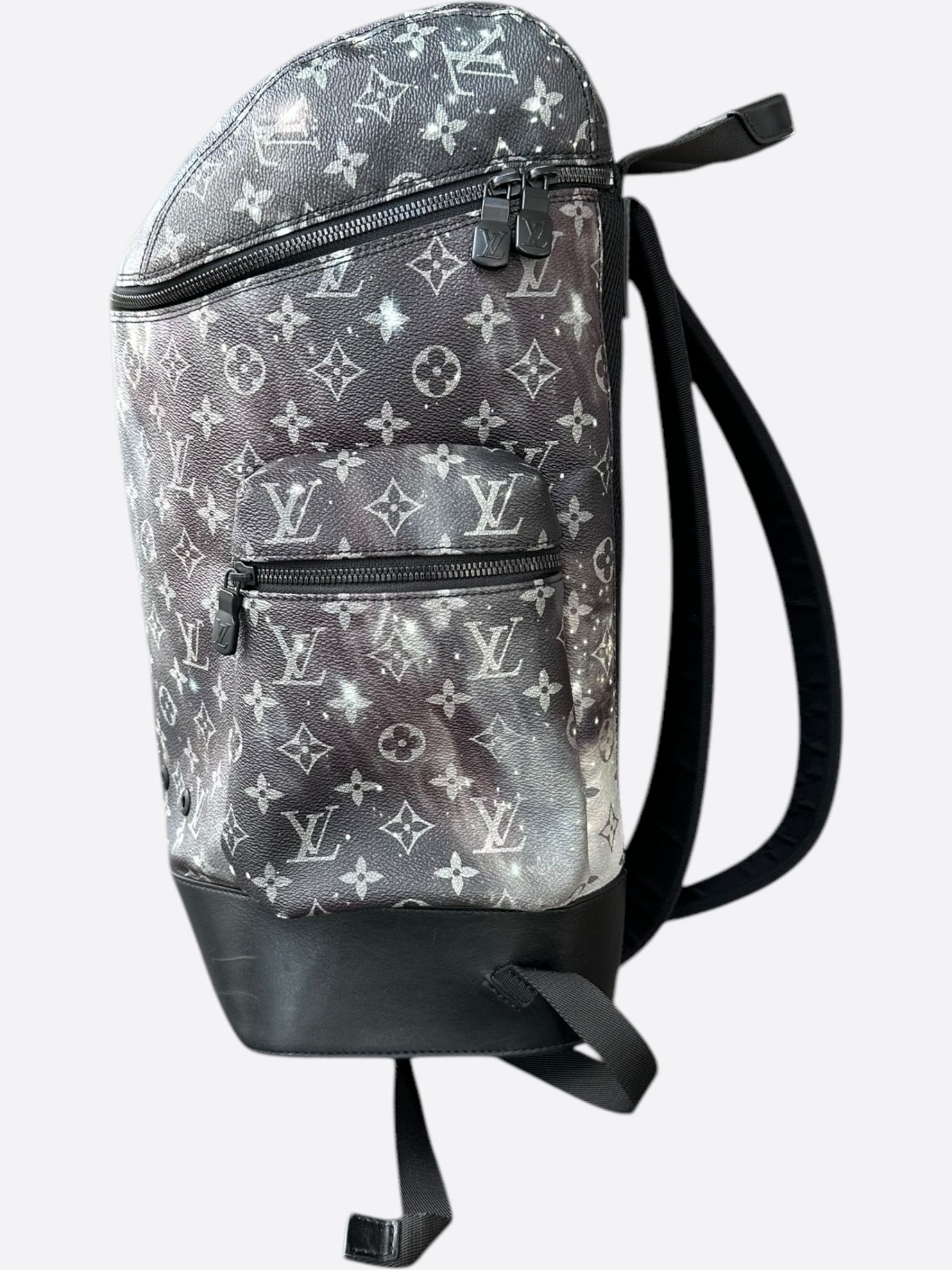Louis Vuitton Louis Vuitton Galaxy Monogram Alpha Backpack Size ONE SIZE - 4 Thumbnail