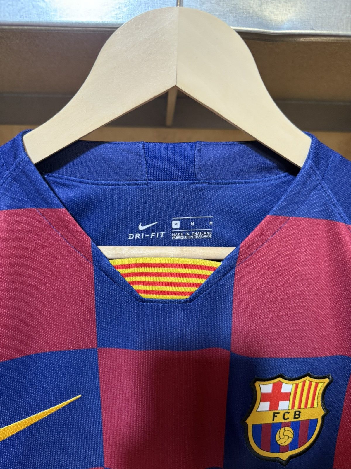 Nike Rare Nike FC Barcelona 2019 2020 Home Football Soccer Jersey Size US M / EU 48-50 / 2 - 7 Thumbnail