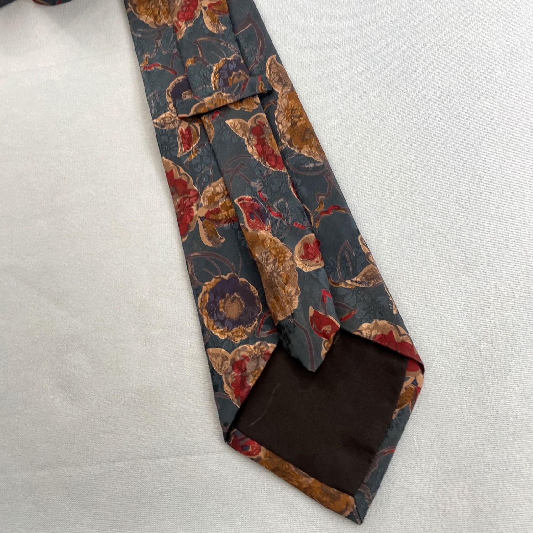 Vintage vtg 90s Silk Tie Hand Made Shiny Foulard Baroque Mob Boss Floral Blue Cream 4x58 Necktie Mens Vintage Designer Silk Capstone Size ONE SIZE - 7 Thumbnail