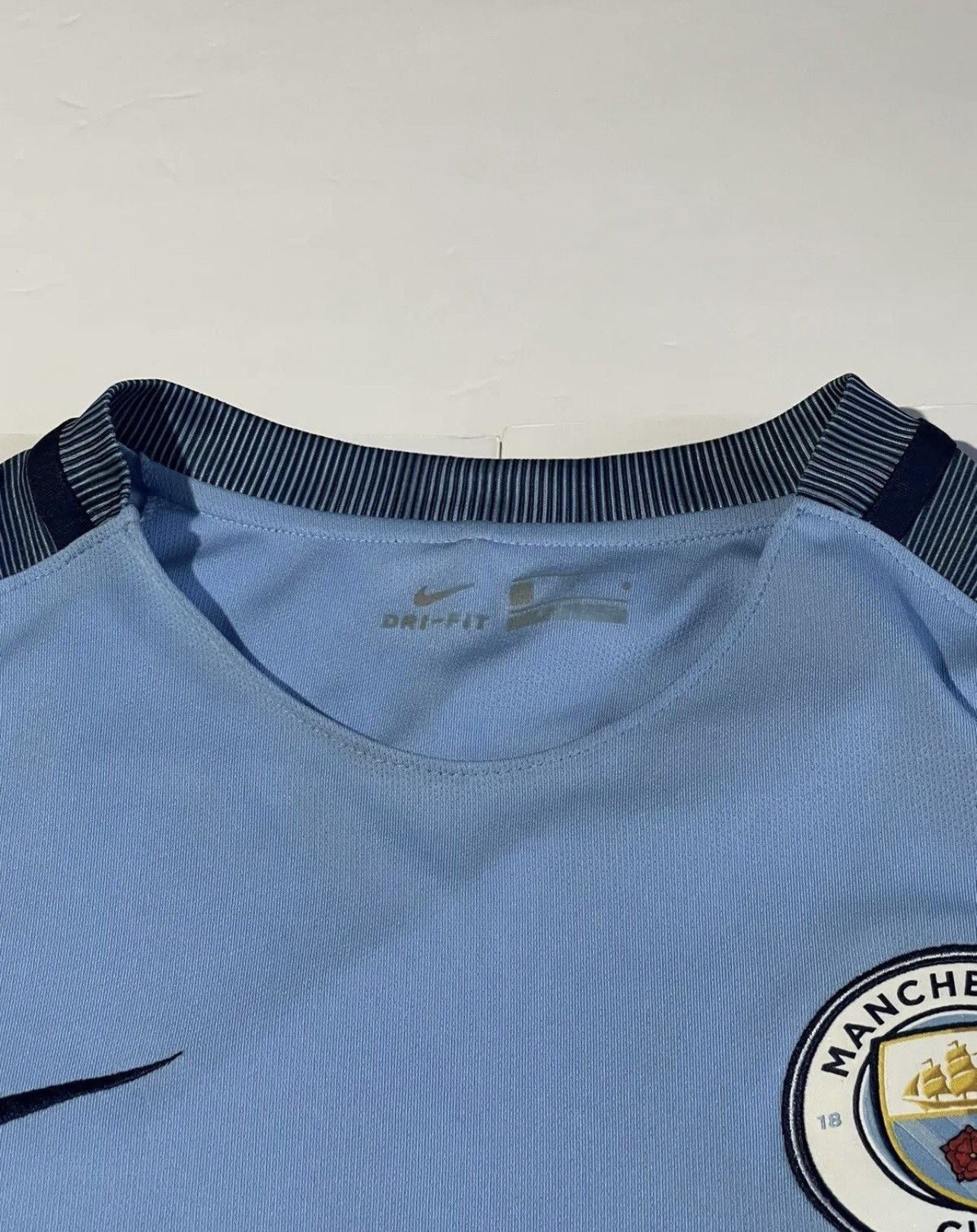 Nike Nike Manchester City Soccer Jersey Men’s Large Blue Shirt Size US L / EU 52-54 / 3 - 9 Thumbnail