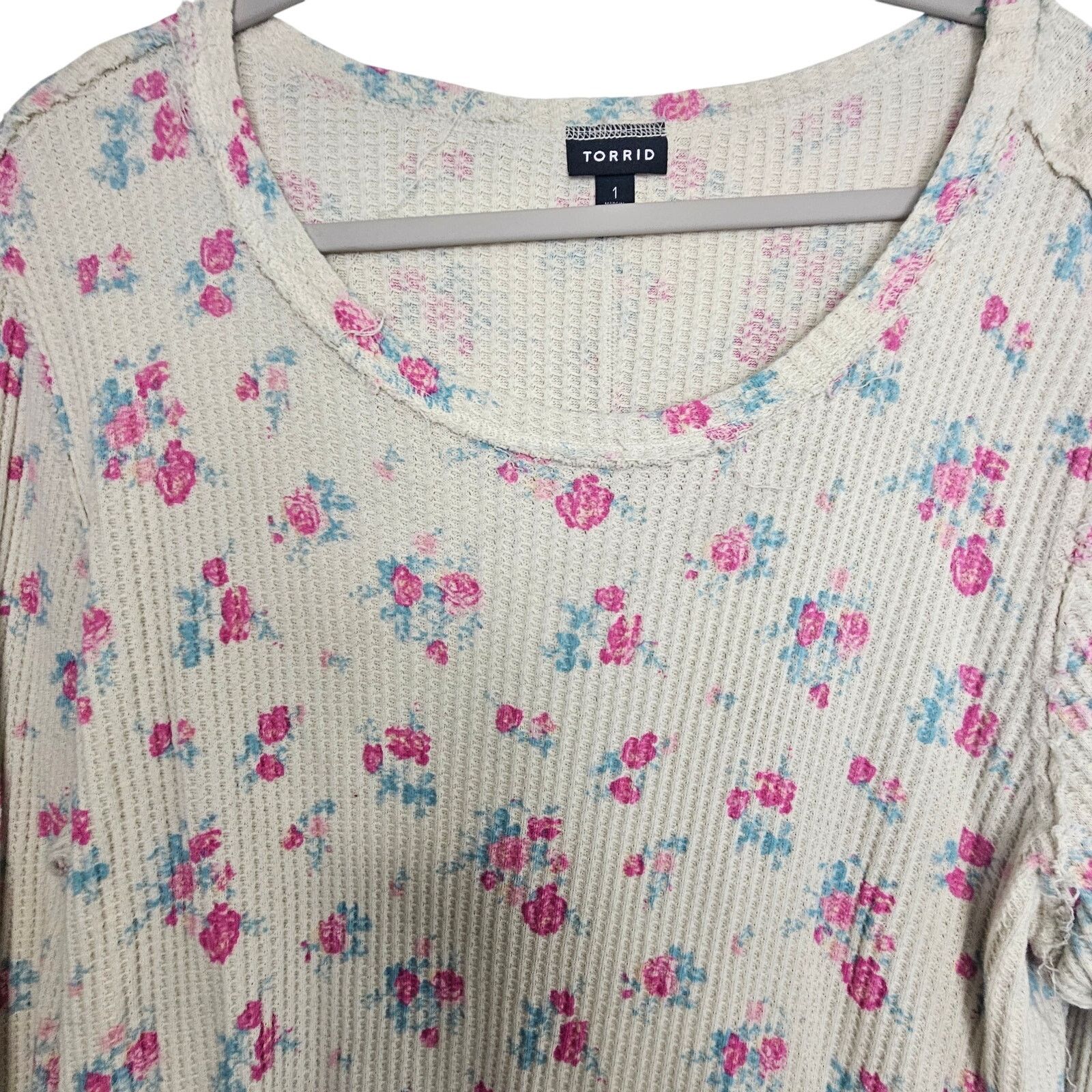Corridor Torrid Womens Floral Waffle Knit Shirt Plus Size 1X Stretch Size XL / US 12-14 / IT 48-50 - 3 Thumbnail