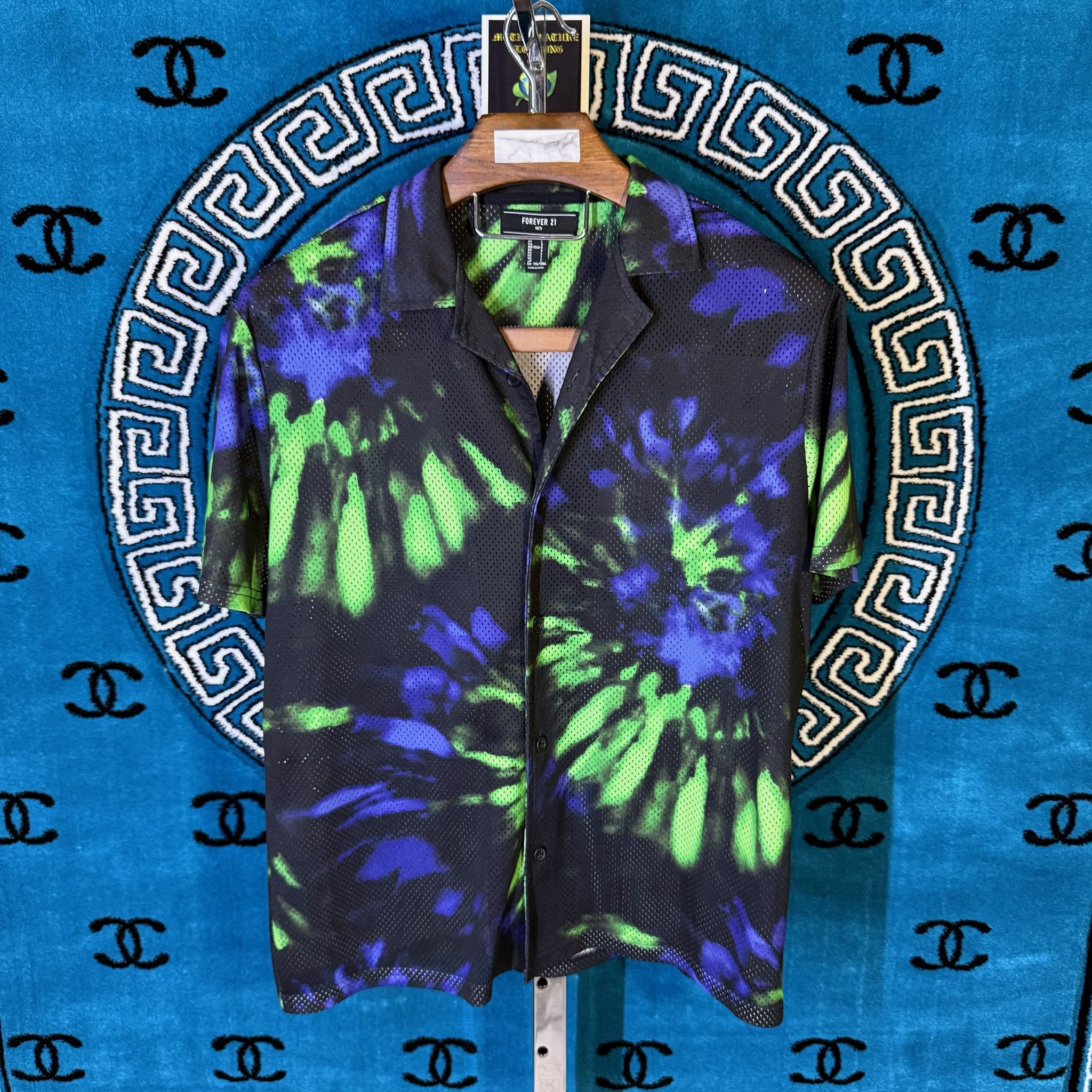 Forever 21 PSYCHEDELIC DISCO TIE DYE SPIRALS MESH BUTTON UP Size US L / EU 52-54 / 3 - 1 Preview