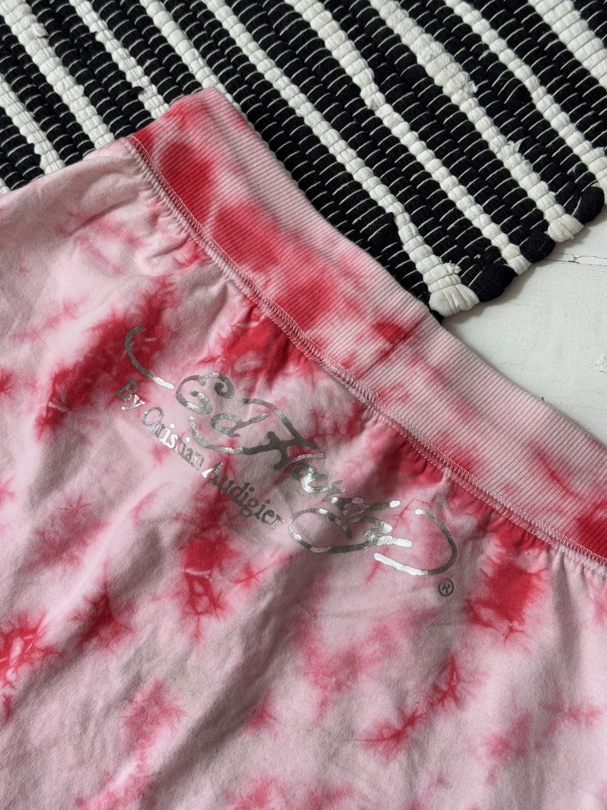 Ed Hardy ED HARDY SKULL 2000s TIE DYE MINI SKIRT Size 28" / US 6 / IT 42 - 8 Thumbnail