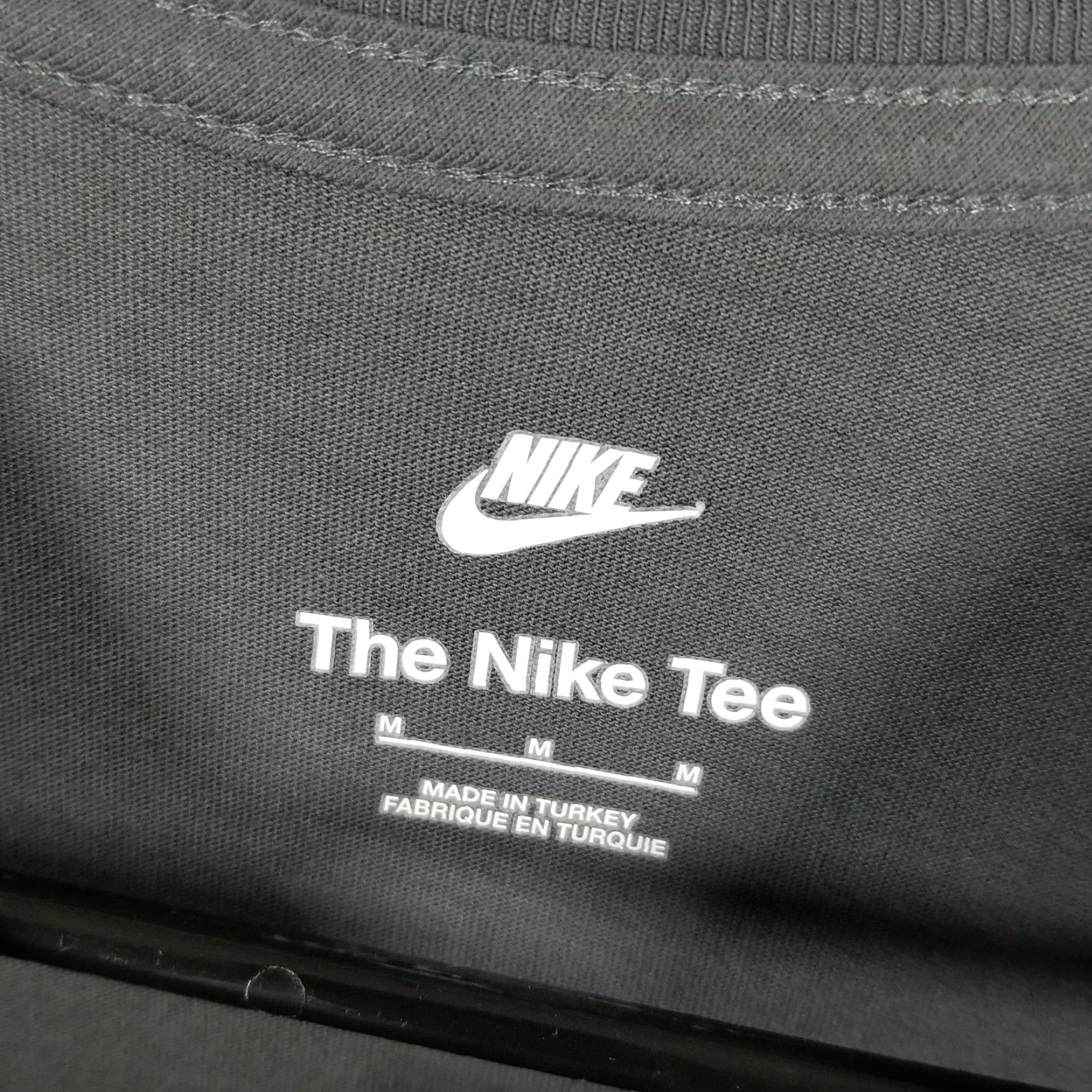 Nike VINTAGE Nike Shirt Mens Medium Cartoon Graphic T-Shirt Streetwear Street Art Shoe Hat FJ1099-060 Size US M / EU 48-50 / 2 - 3 Thumbnail