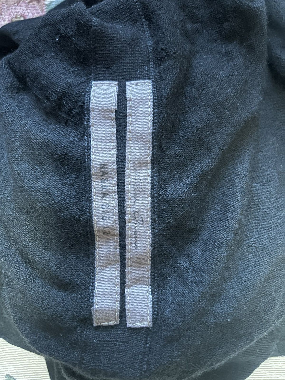 Rick Owens black cashmere knit hoodie VG+black M runway margiela saberi Size US M / EU 48-50 / 2 - 4 Thumbnail