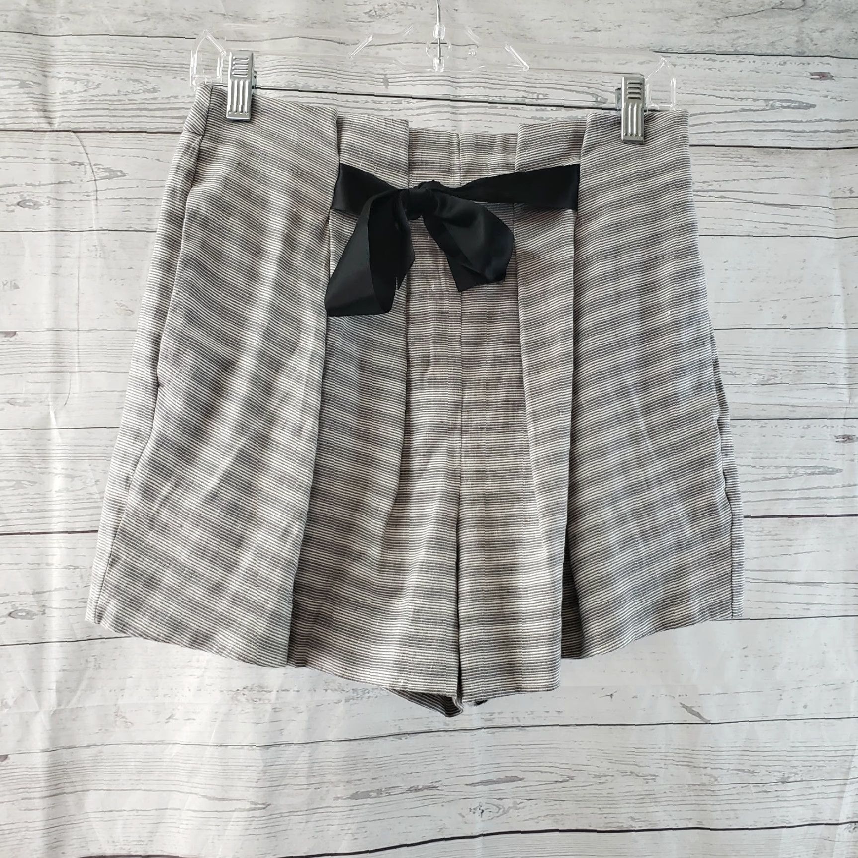 Anthropologie Anthropologie Elevenses Womens Seaside Shorts Sz 2 Grey Striped Bow Linen Blend Size 26" / US 2 / IT 38 - 2 Thumbnail