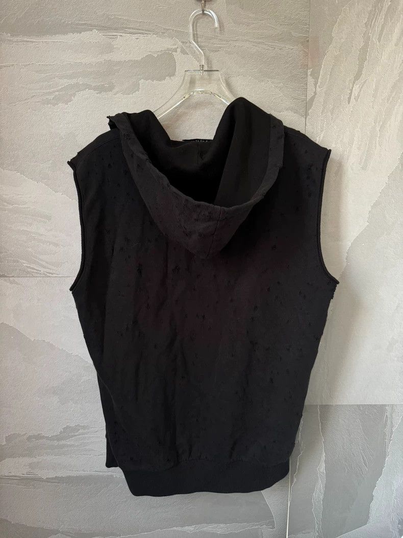 Givenchy Givenchy Ripped Destroyed Hooded Sweatshirt in Black Size US S / EU 44-46 / 1 - 3 Thumbnail