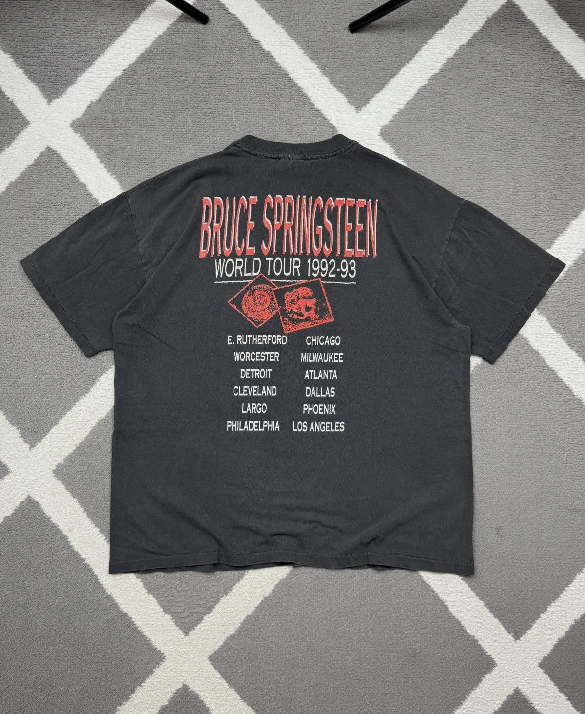 Band Tees Vintage 1992-93 Bruce Springsteen World Tour T-shirt Size US L / EU 52-54 / 3 - 5 Thumbnail