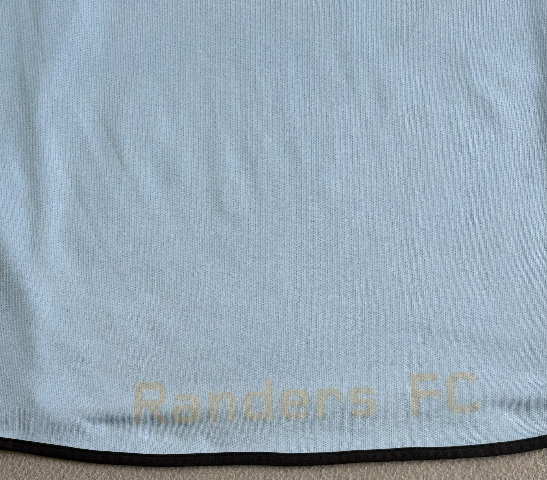 Umbro Randers FC 2008/2009 Umbro Football Jersey Size S Size US S / EU 44-46 / 1 - 14 Thumbnail