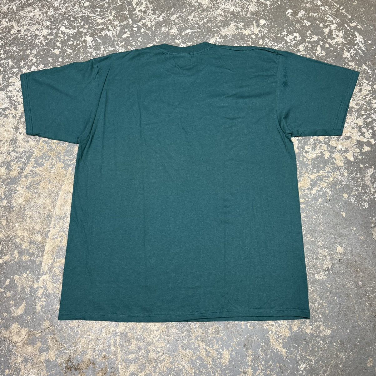 Nike Vintage Nike Forest Green Blank No Swoosh 90s Tshirt USA Size US XL / EU 56 / 4 - 6 Thumbnail