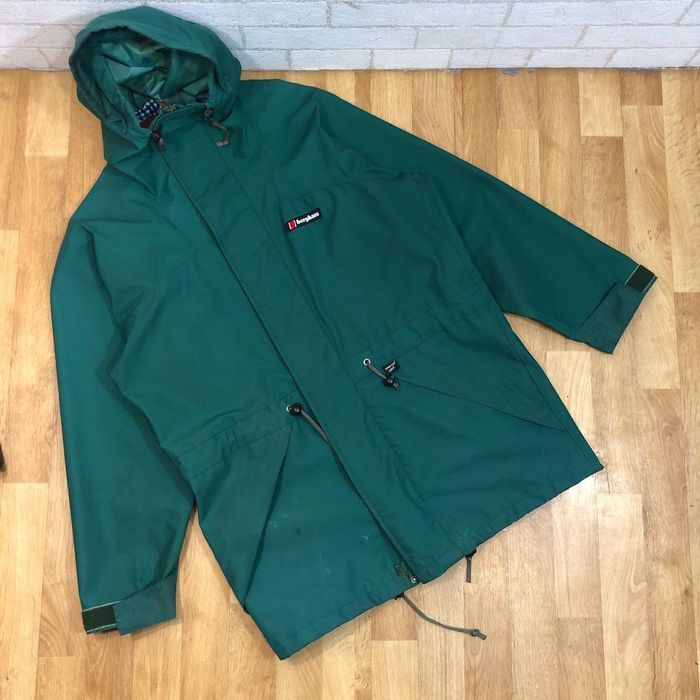 Berghaus rain outlet jacket