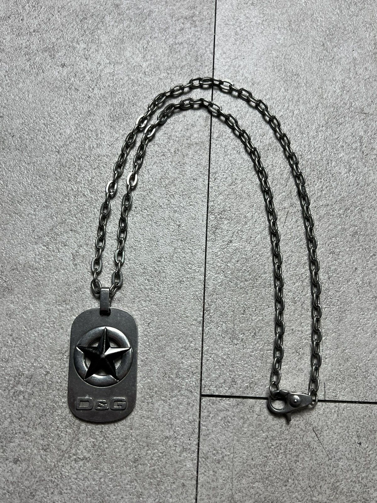 Dolce & Gabbana Dolce&Gabbana Star Dog Tag chain necklace