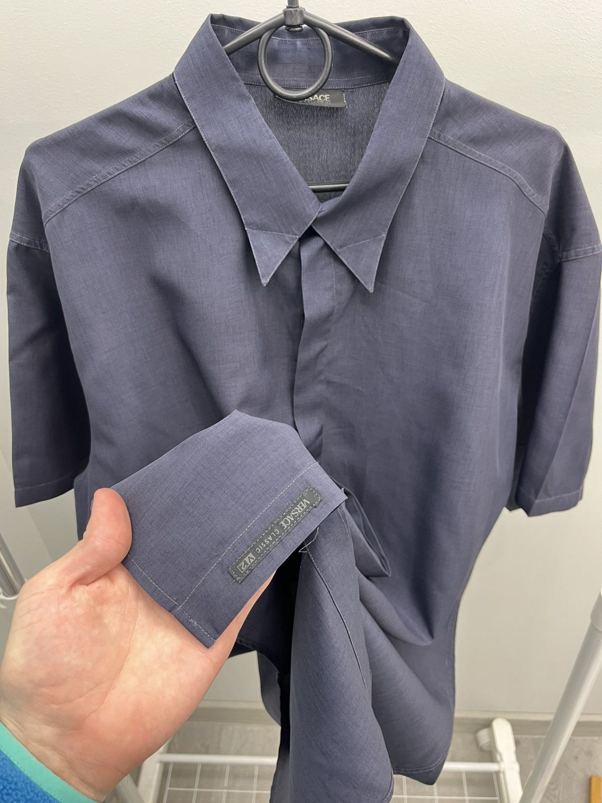 Versace Versace V2 Classic Short Sleeve Button Up Shirt Size US XL / EU 56 / 4 - 4 Thumbnail
