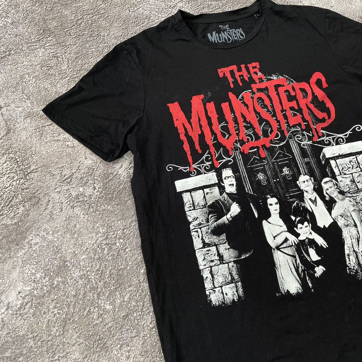 Vintage Vintage 2000s Munsters Graphic Tee Horror Punk Aesthetic M Size US M / EU 48-50 / 2 - 3 Thumbnail