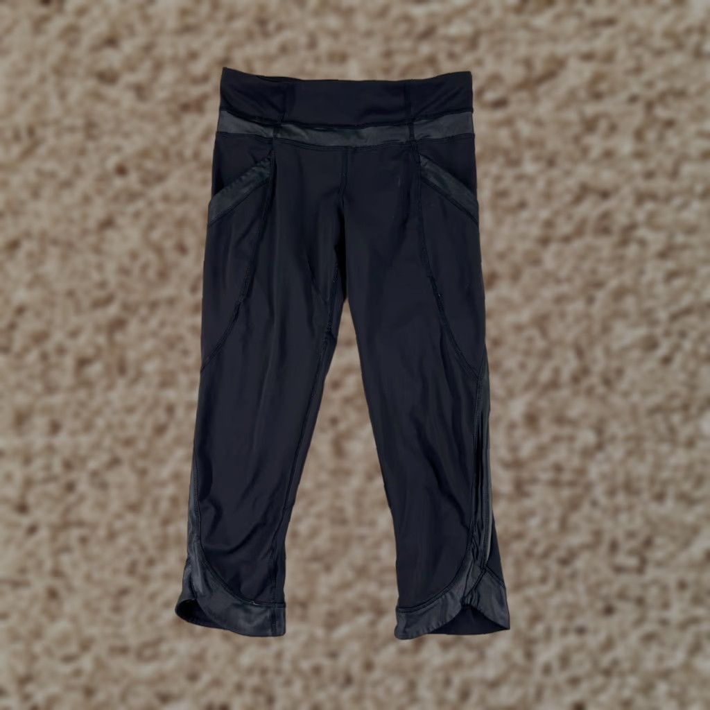 Lululemon VINTAGE Lululemon Pants Womens 4 Black Chase Me Crop II Luxtreme Fabric Run Gym W6B54S Size 27" / US 4 / IT 40 - 1 Thumbnail