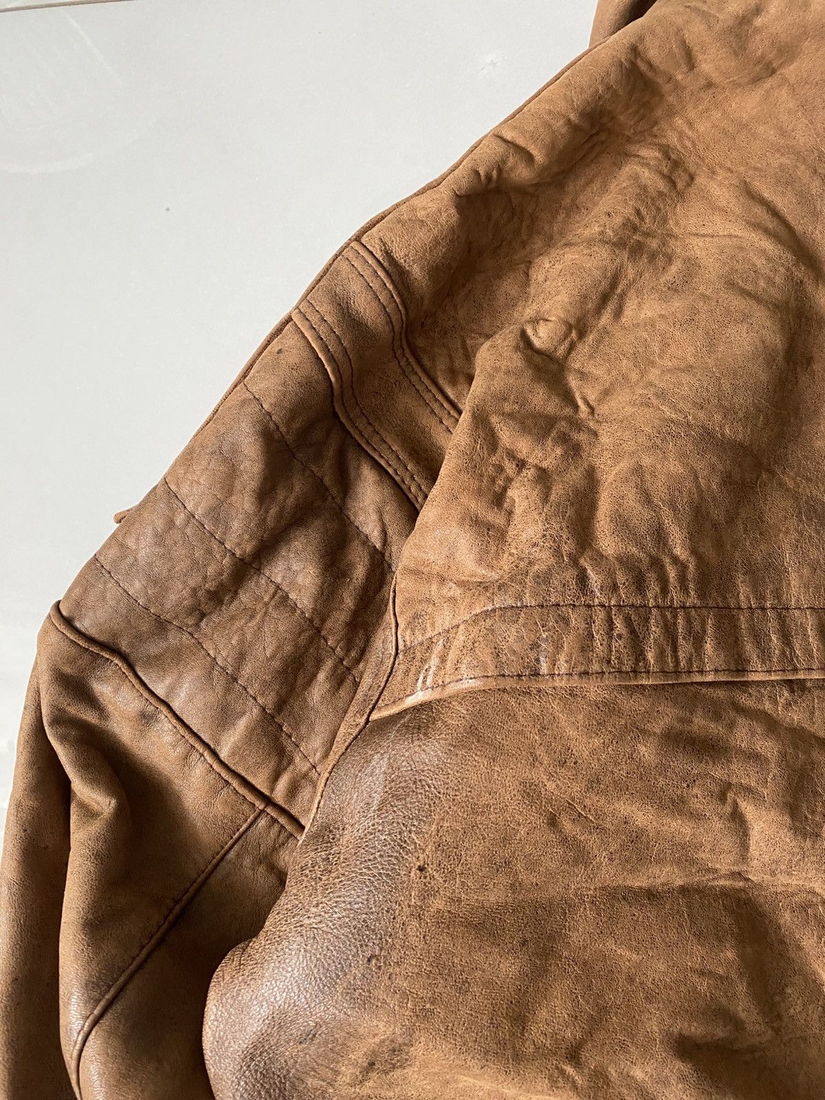 Genuine Leather Vintage Faded Leather Jacket Cropped Fit Made In England Size US M / EU 48-50 / 2 - 8 Thumbnail