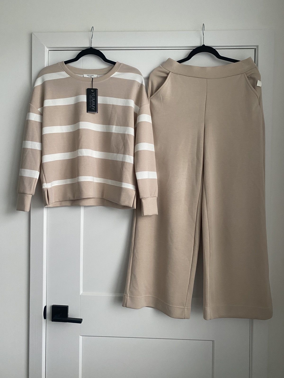 Other NWT Cable & Gauge Striped & Wide Leg Lounge Jogger Set Size 27" / US 4 / IT 40 - 1 Thumbnail