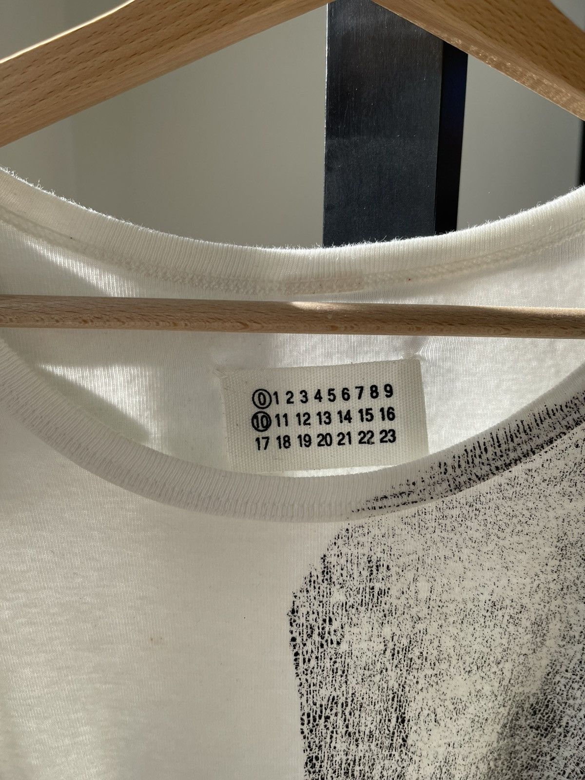 Maison Margiela Maison Margiela FW03 Artisanal 10 0 Painted White T-Shirt Size US M / EU 48-50 / 2 - 5 Thumbnail