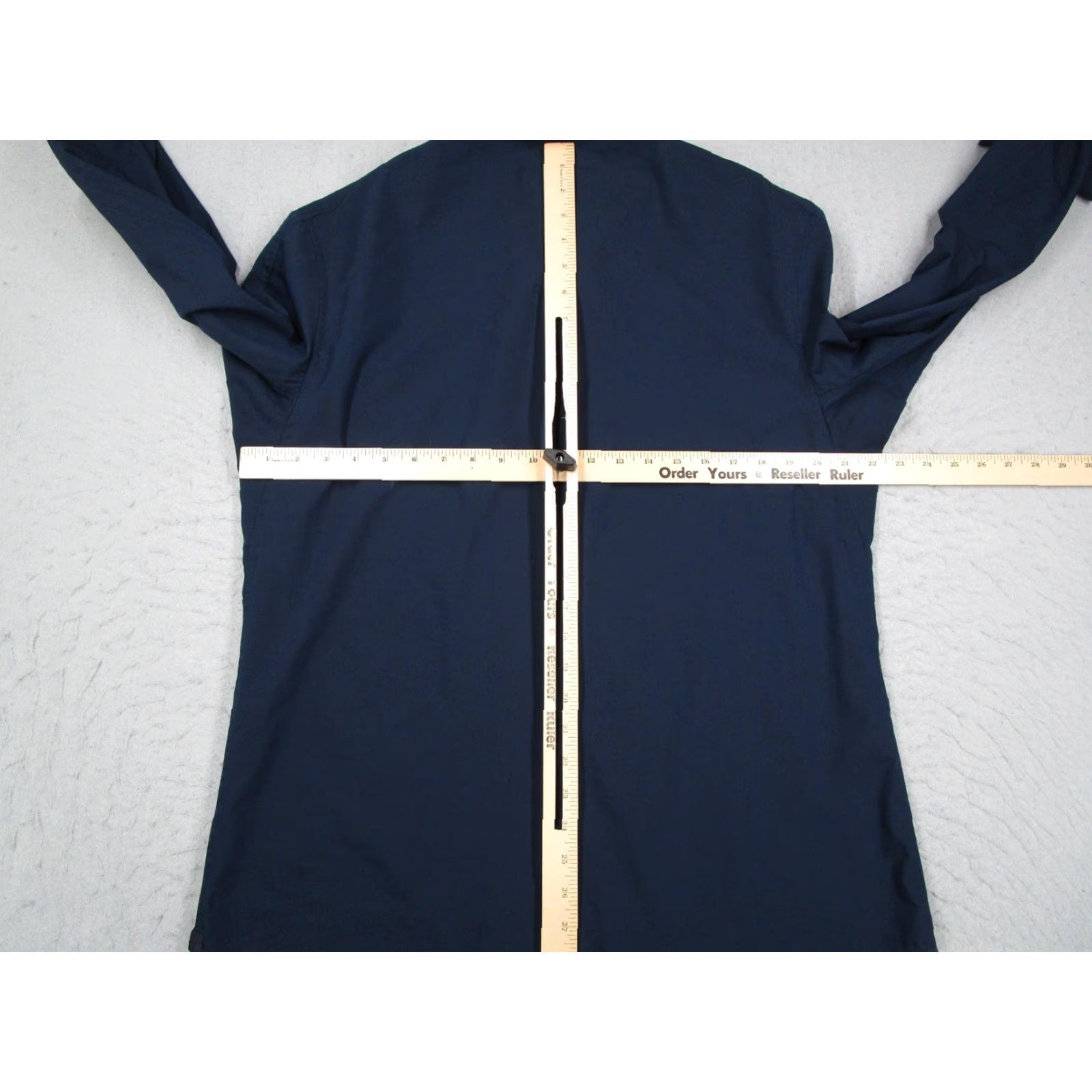 Lululemon Lululemon Shirt Mens Medium Navy Blue Long Sleeve Button Down Performance Tech Size US M / EU 48-50 / 2 - 3 Thumbnail