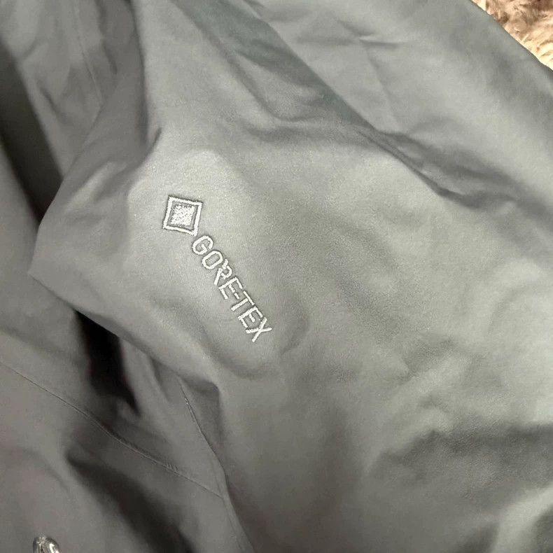Arc'teryx Arc'teryx Beta Jacket Hard Shell Size US XL / EU 56 / 4 - 4 Thumbnail