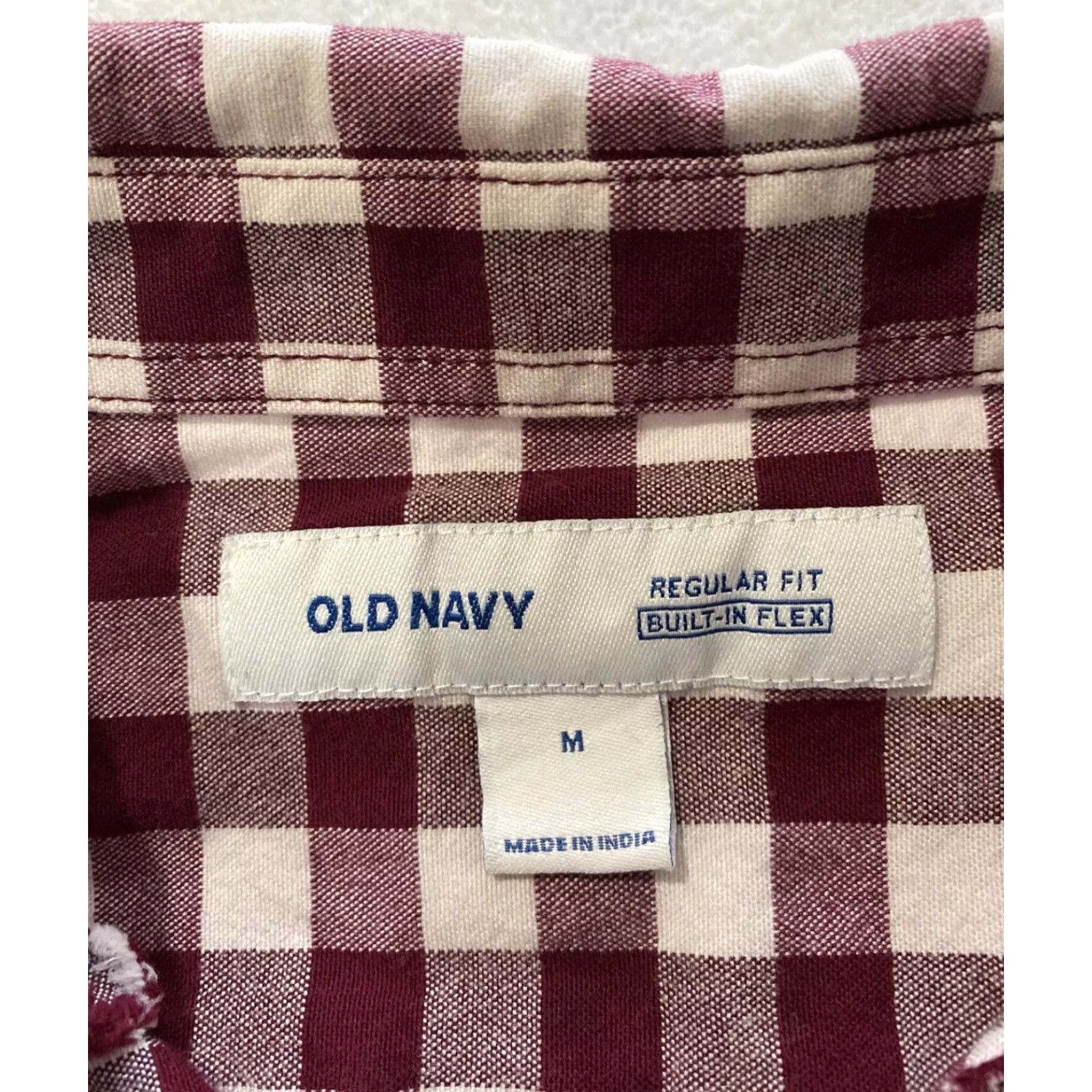 Old Navy Old Navy Button-Up Shirt Men M Red Check/24-23 Regular Fit Button-Down Collar Long Sleeve Pockets Size US M / EU 48-50 / 2 - 4 Thumbnail