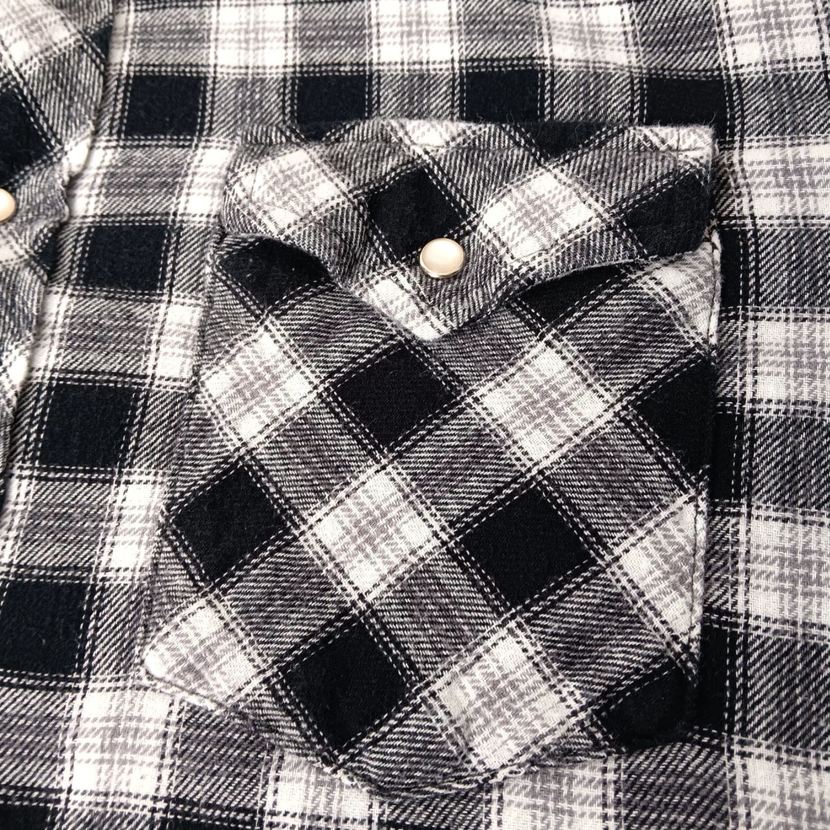 Wrangler VINTAGE Wrangler Wrancher Shirt Mens L Pearl Snap Western Plaid Flannel Black White Pocketed Casual Workwear 90s Mens Size US L / EU 52-54 / 3 - 6 Thumbnail