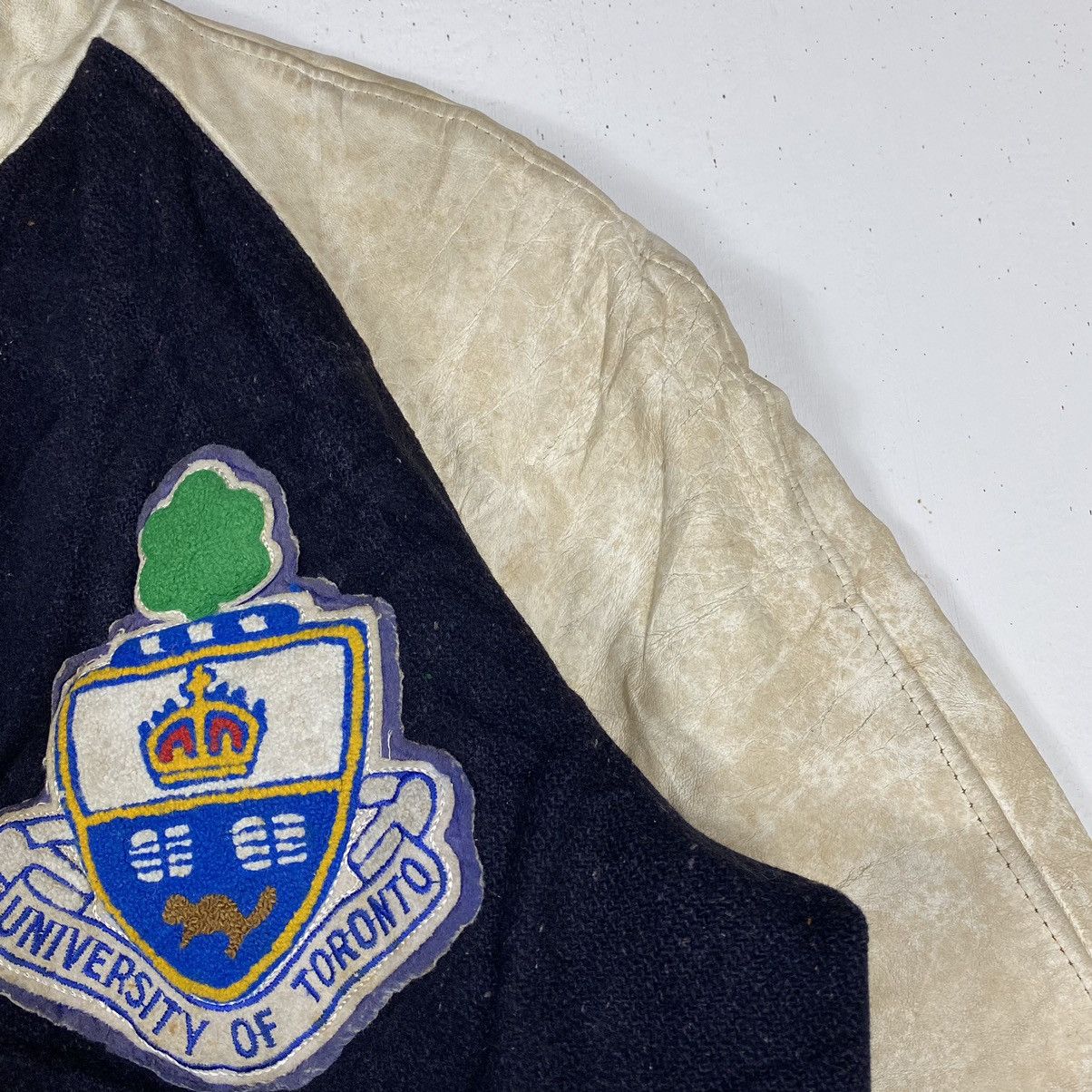 Vintage VINTAGE 70's UNIVERSITY OF TORONTO VARSITY LEATHER JACKET Size US M / EU 48-50 / 2 - 7 Thumbnail