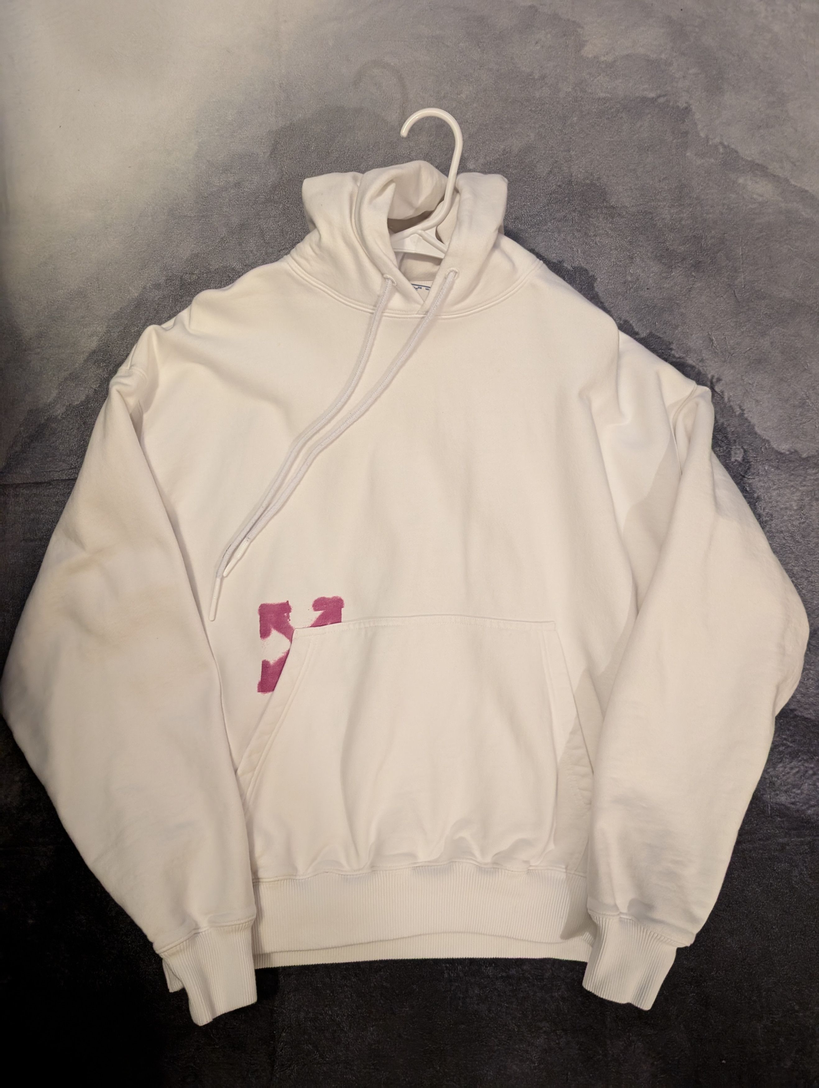 Off-White Off-white pink spray paint arrows Size US M / EU 48-50 / 2 - 2 Thumbnail