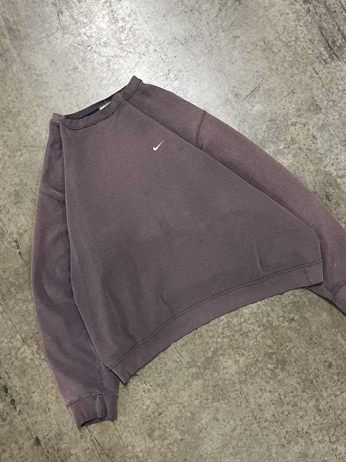 Nike × Vintage Vintage Nike swoosh crazy sun faded boxy fit crewneck rare Size US XXL / EU 58 / 5 - 2 Thumbnail