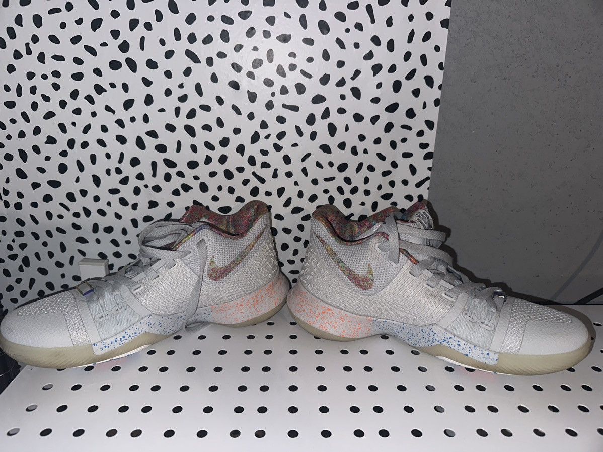 Nike Nike Kyrie 3 “EYBL” Size US 7 / EU 40 - 4 Thumbnail