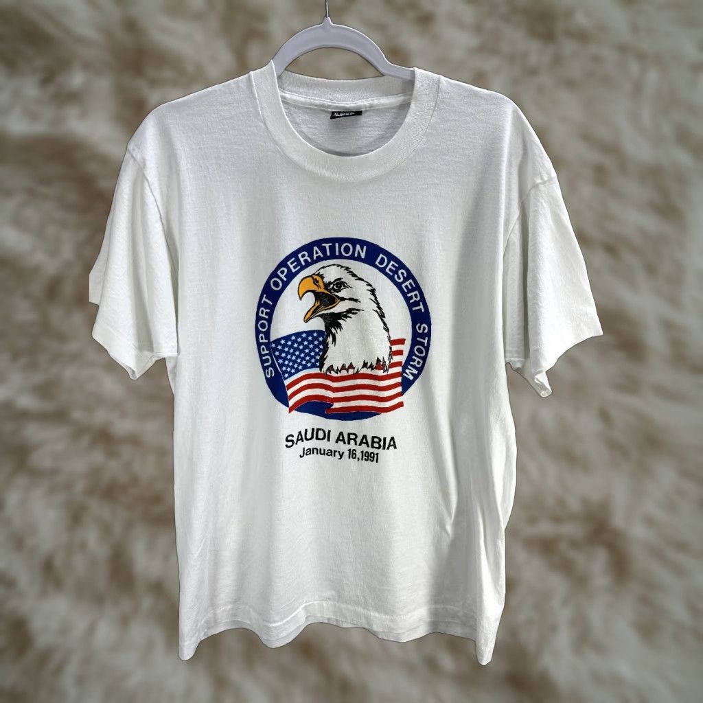 Vintage Vtg Screen Stars Operation Desert Storm Saudi Arabia Single Stitch T-Shirt Sz XL Shirt Mens White 90s Graphic Print Size US XL / EU 56 / 4 - 1 Thumbnail