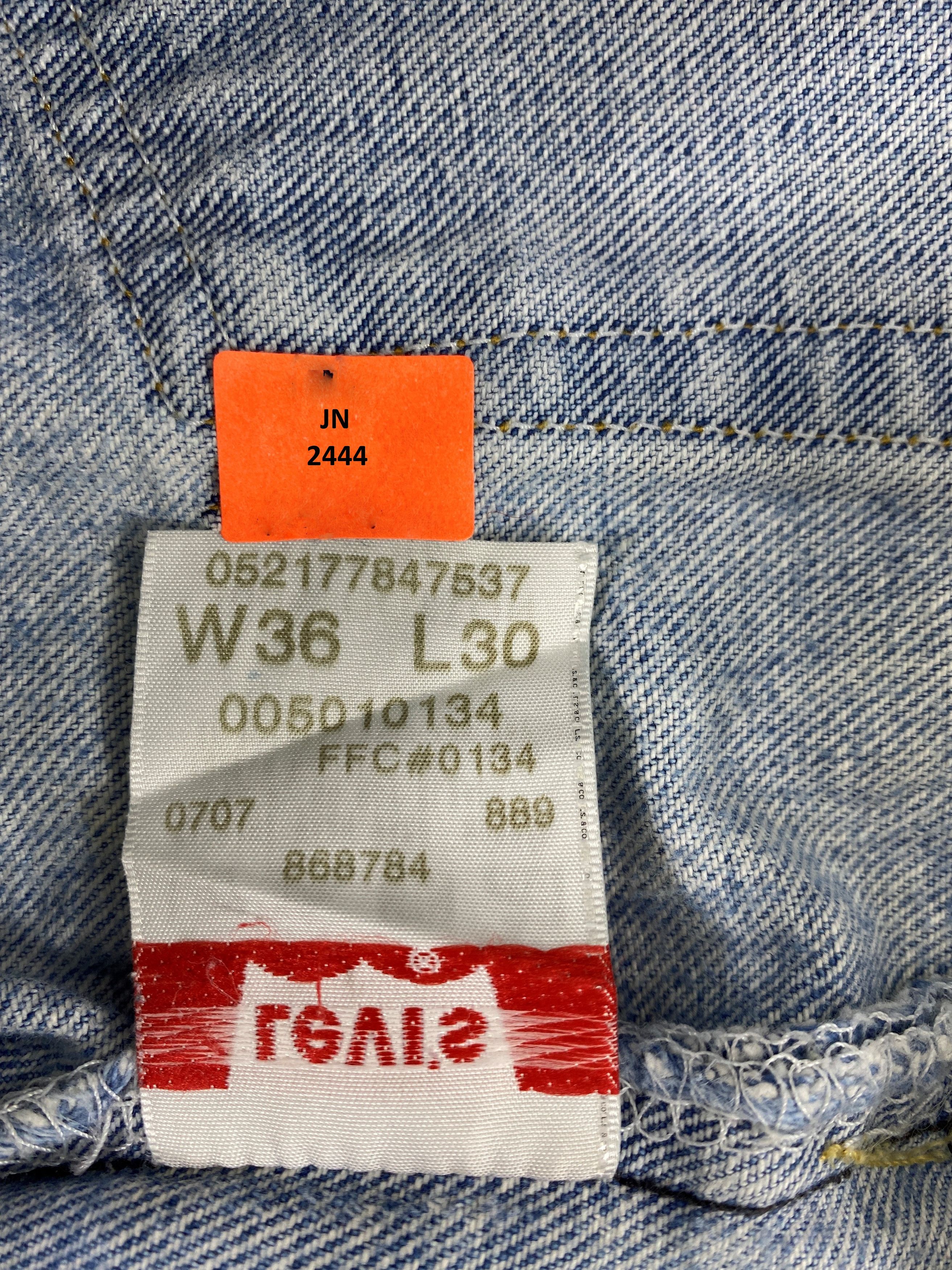 Levi's Light Blue Wash Vintage Levi's 501 37x30.5 Denim -JN2444 Size US 37 - 10 Thumbnail