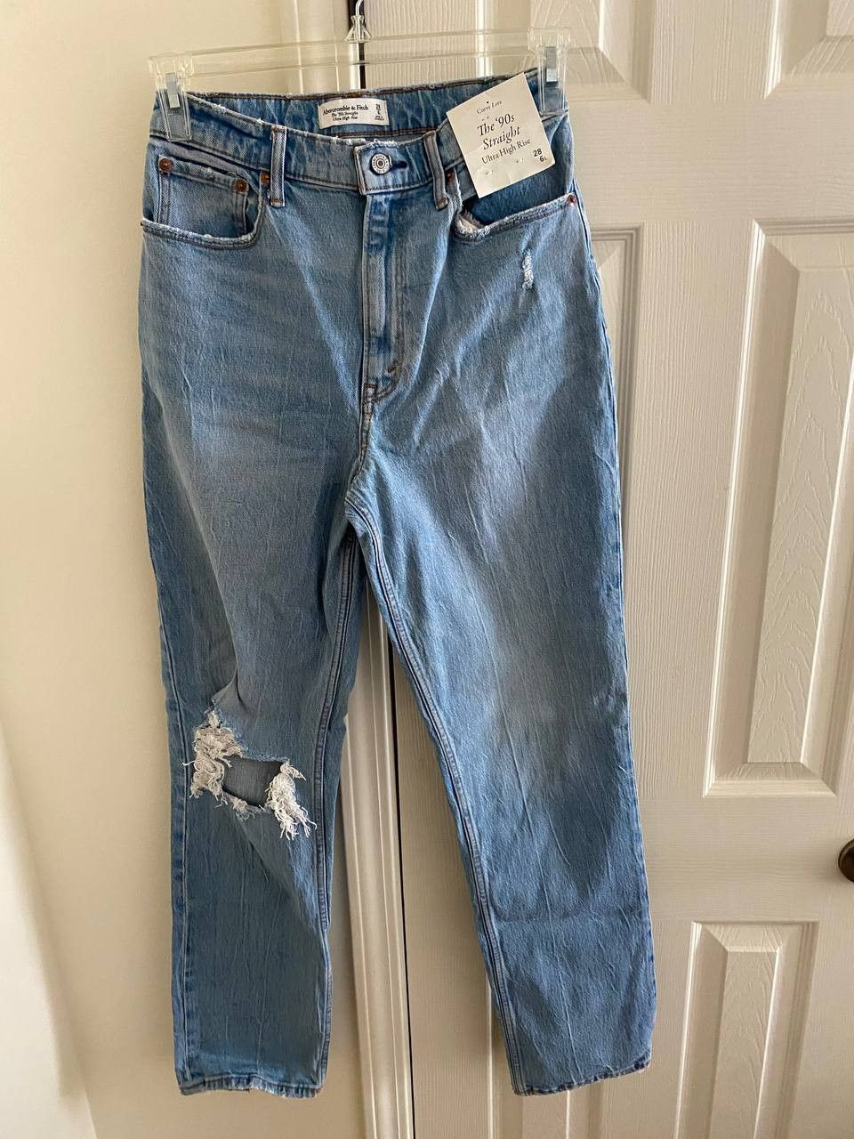 Abercrombie & Fitch The 90s Straight Ultra High Rise Light Blue Size 28" / US 6 / IT 42 - 1 Thumbnail