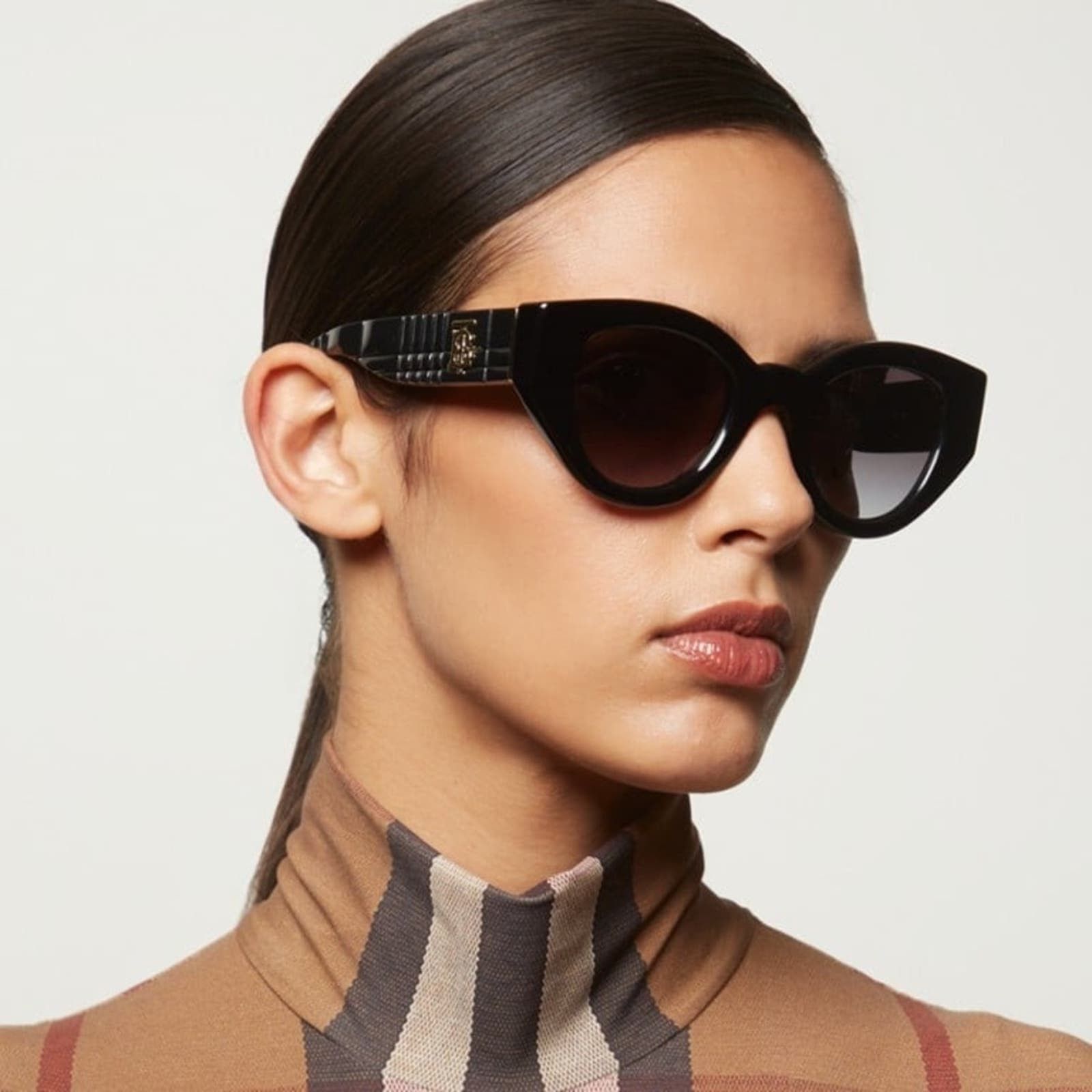 Burberry NEW BURBERRY BE4390 30018G Black/Grey Gradient Sunglasses Size ONE SIZE - 6 Thumbnail