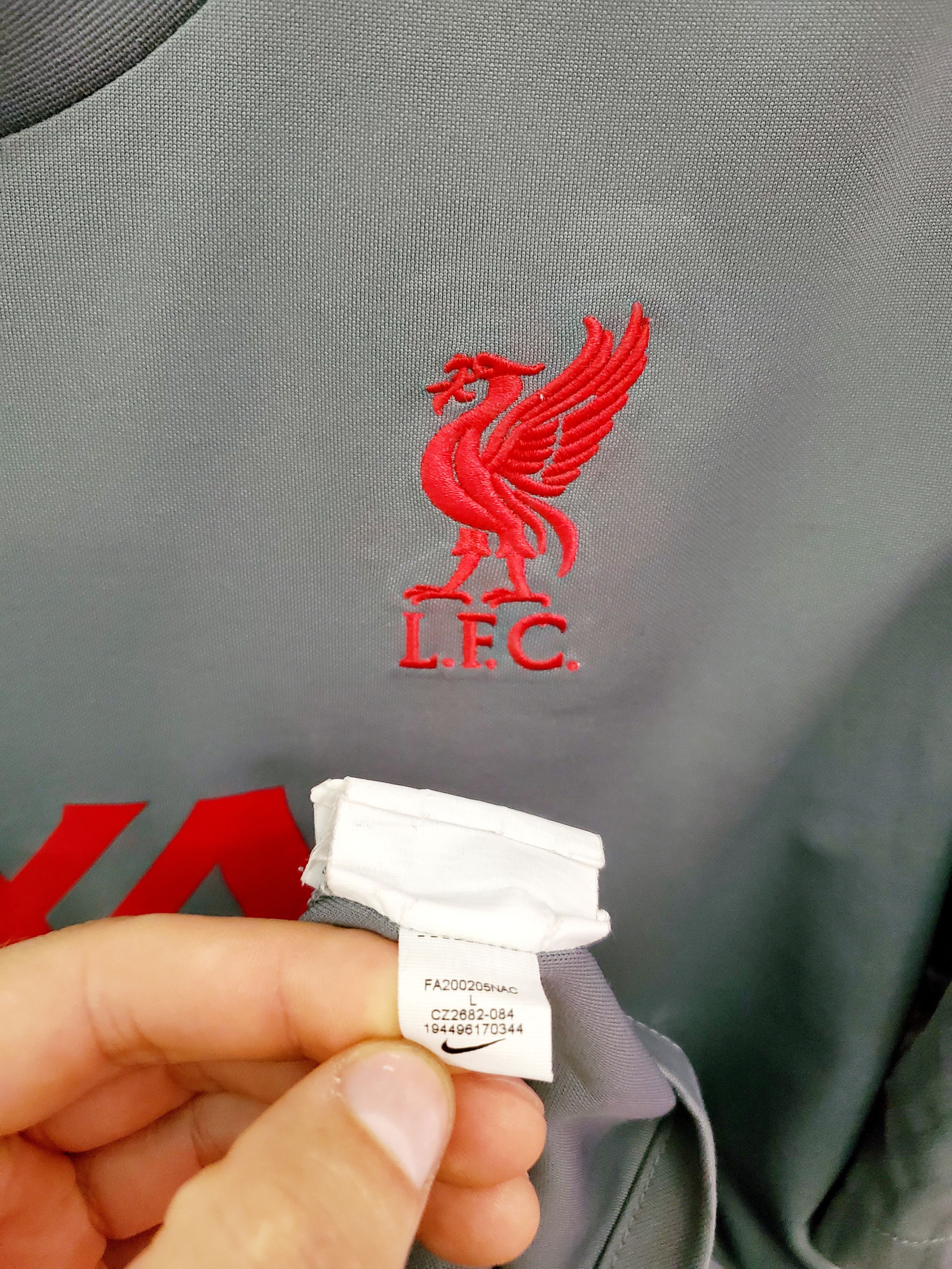 Nike Liverpool 2022 2023 nike soccer jersey size L Size US L / EU 52-54 / 3 - 4 Thumbnail