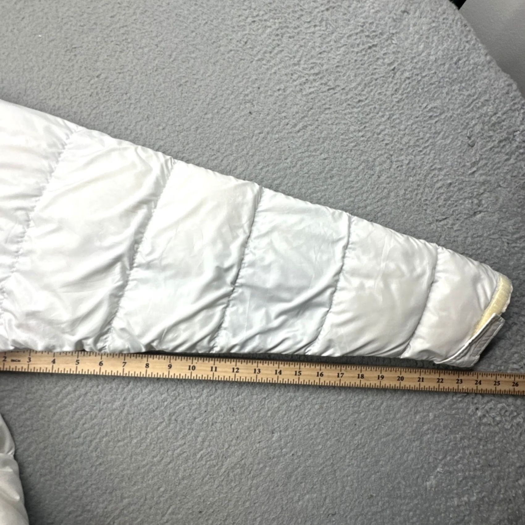 The North Face The North Face Nuptse 700 Fill Down FYG7 Puffer Jacket Womens Medium White Zip - Jacket - Womens Size M / US 6-8 / IT 42-44 - 6 Thumbnail