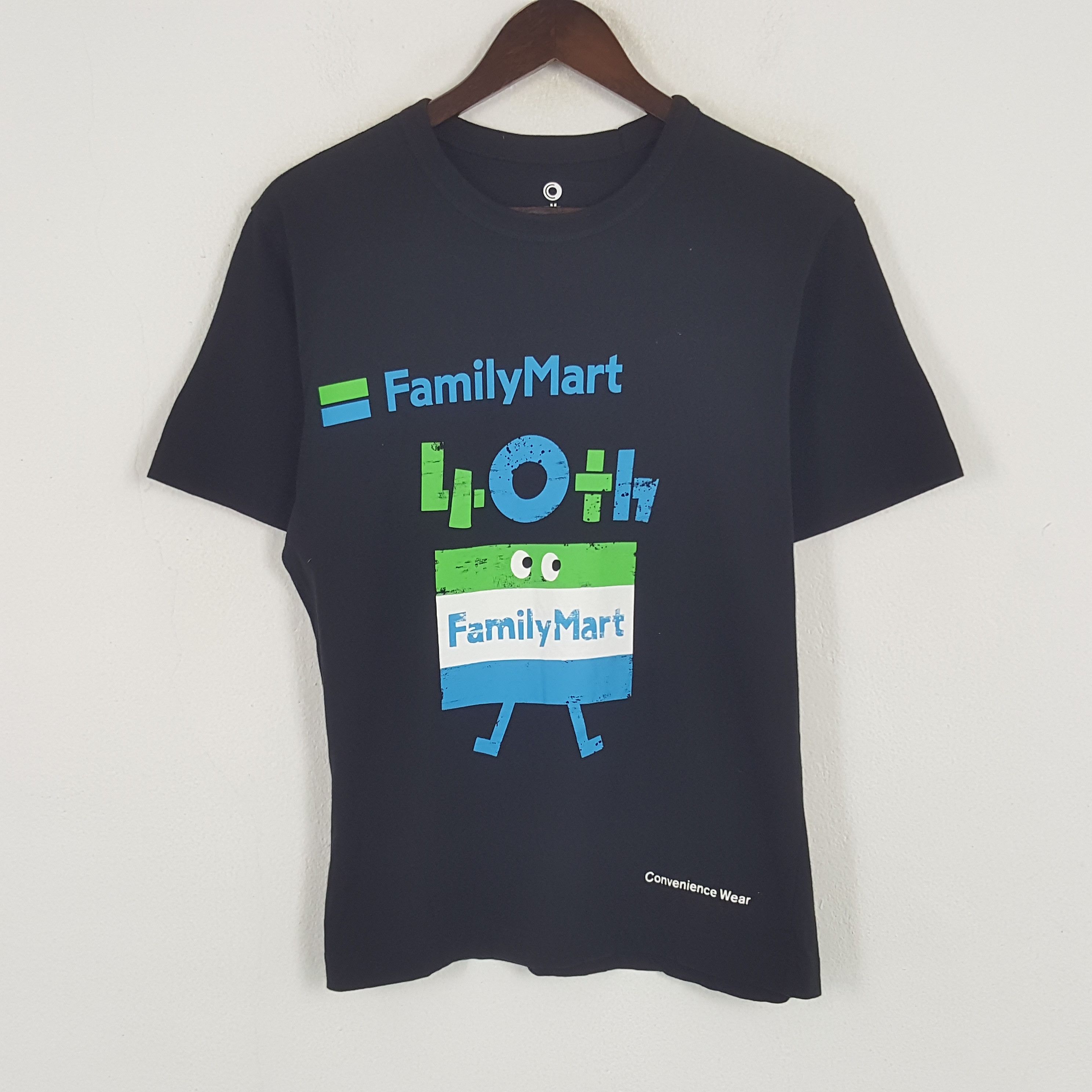 Japanese Brand × Vintage Vintage FamilyMart Worker Tshirt Size US M / EU 48-50 / 2 - 1 Thumbnail