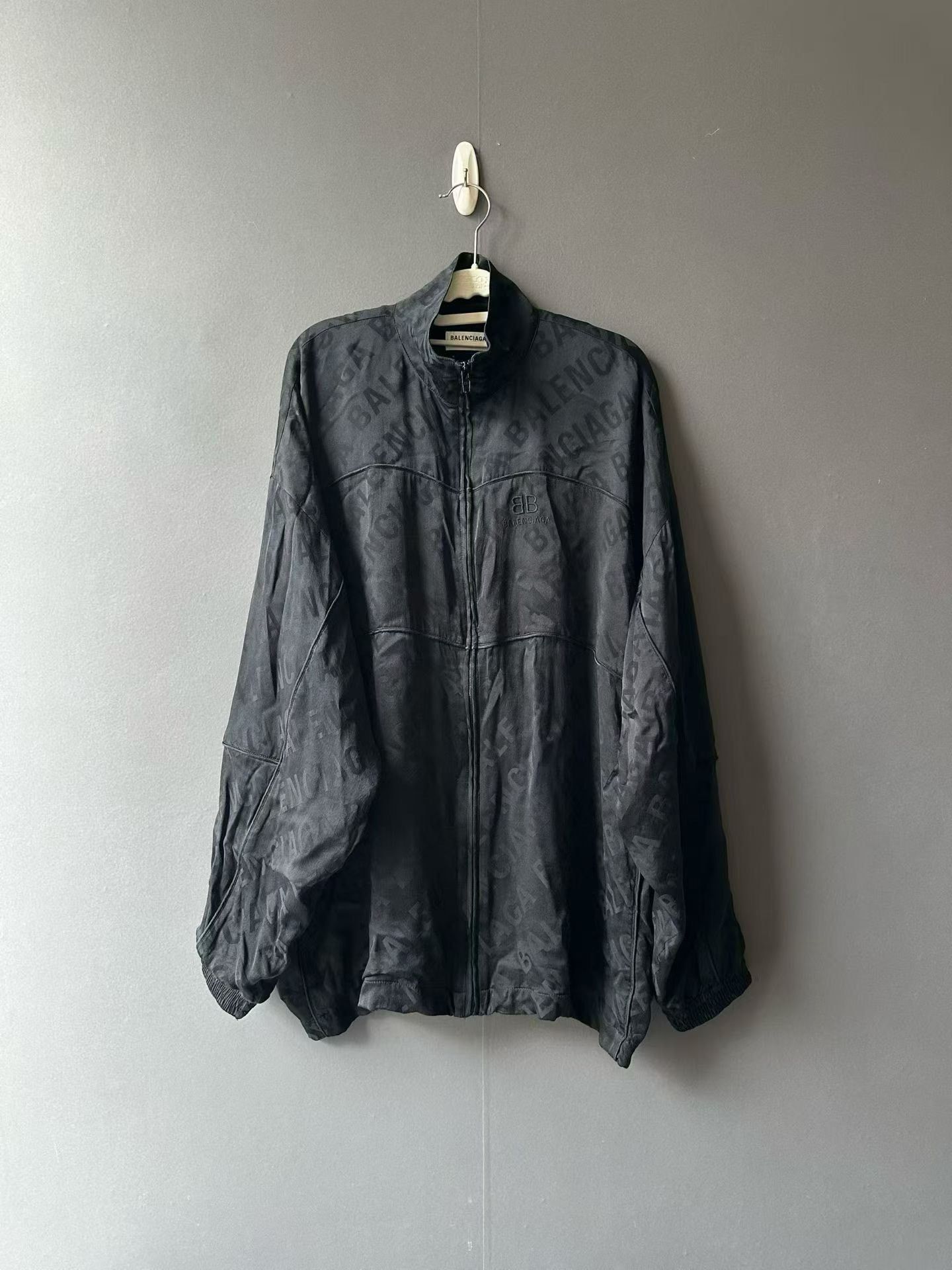 Balenciaga Balenciaga Dark Pattern Silk Jacket Size US M / EU 48-50 / 2 - 1 Thumbnail