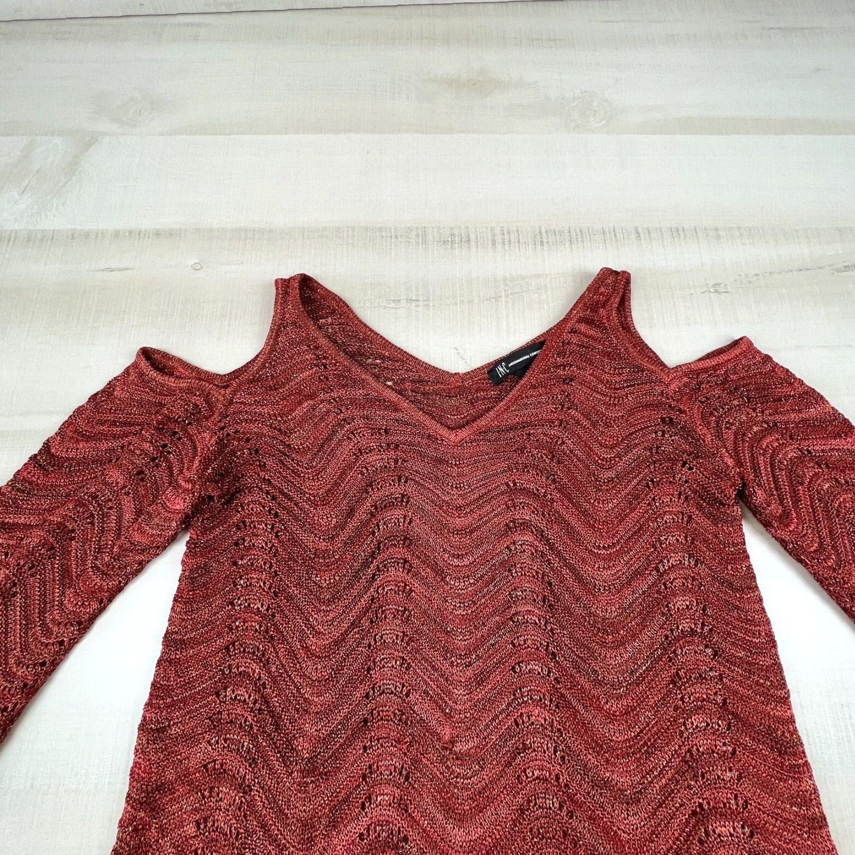 Vintage INC Womens Sweater Small Extra Large Brown Cold Shoulder Wave Knit V Neck Shimmer Casual Size S / US 4 / IT 40 - 2 Thumbnail