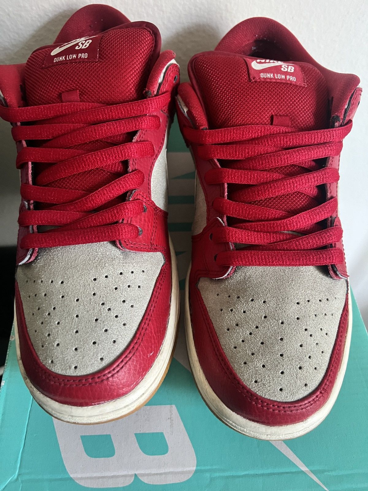 Nike SB Size 9.5 - Nike Dunk Pro SB Low Valentines Day Size US 9.5 / EU 42-43 - 7 Thumbnail