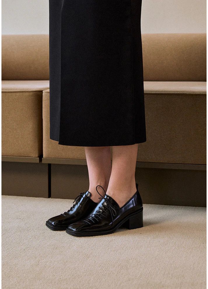 Designer Korean Loafer Heel in Black Cracked Leather Size US 9 / IT 39 - 5 Thumbnail